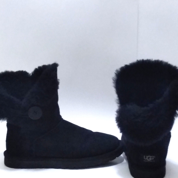 Ugg Bailey Button Boots - Picture 4 of 8